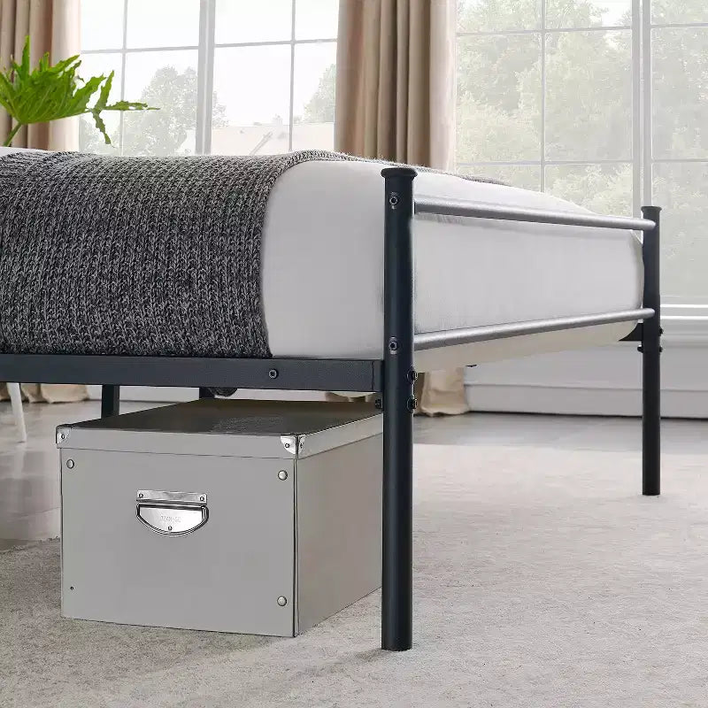 Lit double en métal, cadre de lit avec tête et pied de lit, aucun sommier tapissier requis, noir