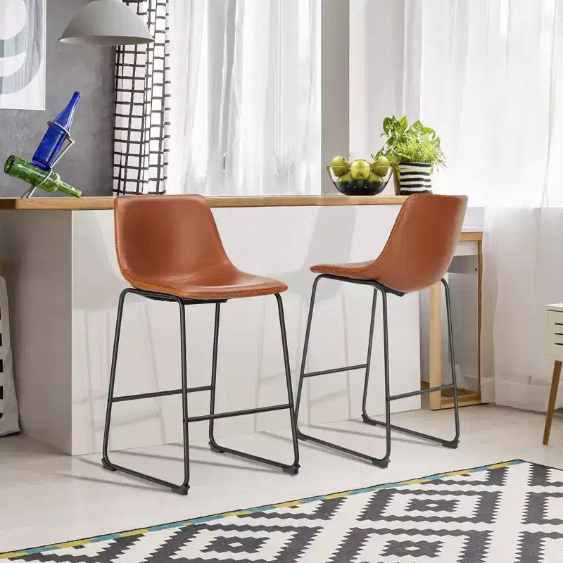 Tabourets de bar industriels sans accoudoirs en similicuir avec pieds et repose-pieds en métal, chaises de salle à manger pour îlot de cuisine ou bureau à domicile