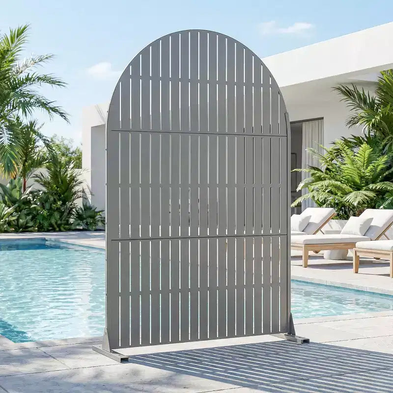 Paravent de confidentialité autoportant en métal cintré de 72H x 47L po, couleur gris clair/brun, pour jardin, patio, terrasse, cour